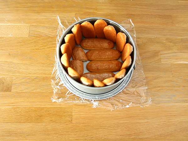 Kue pendek stroberi yang cepat dan mudah - Persiapan langkah 2