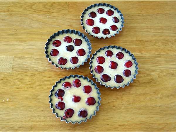 Clafoutis ceri mini bebas gluten - Persiapan langkah 3