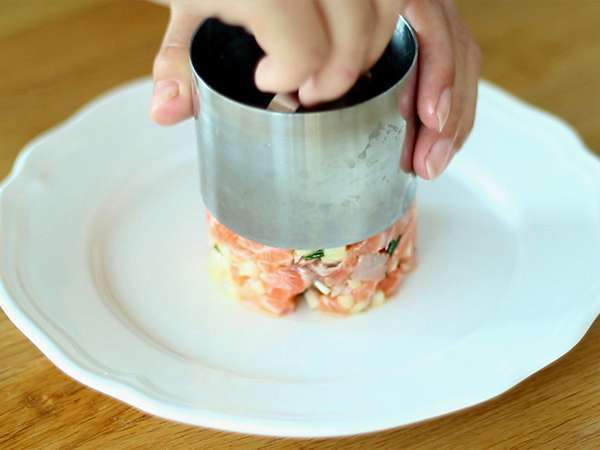 Salmon segar dan tartare apel hijau - Persiapan langkah 4