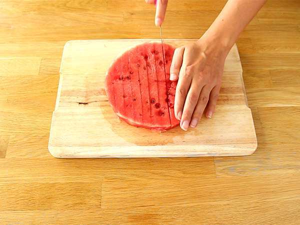 Kubus Rubik Buah, salad buah yang didesain khusus - Persiapan langkah 1