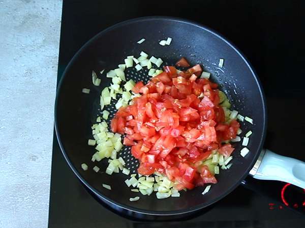 Spaghetti konjak gaya Provençal - Persiapan langkah 2