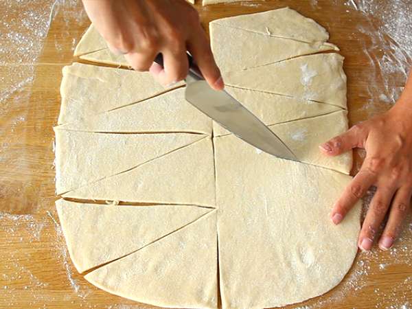Croissant dengan susu kental manis - Persiapan langkah 4