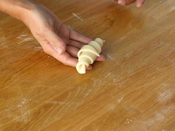 Croissant dengan susu kental manis - Persiapan langkah 5