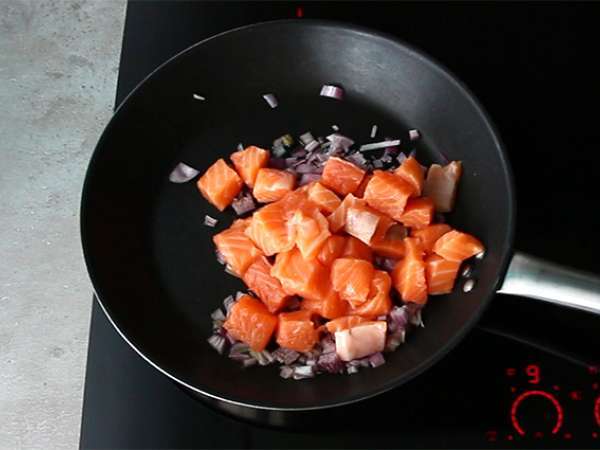 Quiche salmon yang cepat dan mudah - Persiapan langkah 1