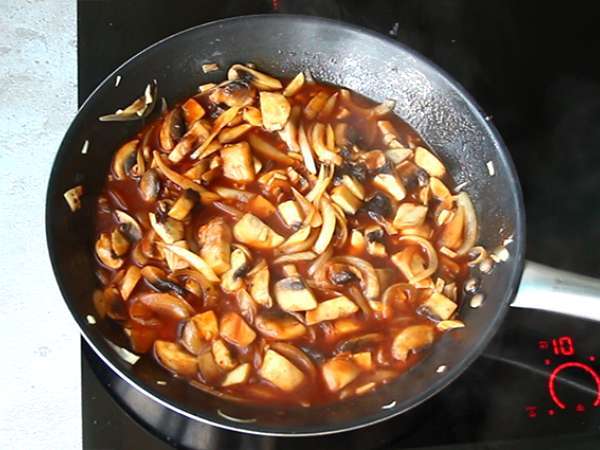 Stroganoff daging sapi yang cepat dan mudah - Persiapan langkah 4