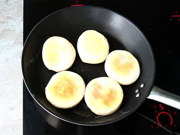 Muffin Inggris (mudah dan lembab) - Persiapan langkah 4