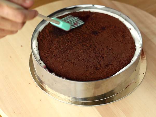 Resep Black Forest dijelaskan secara rinci - Persiapan langkah 10