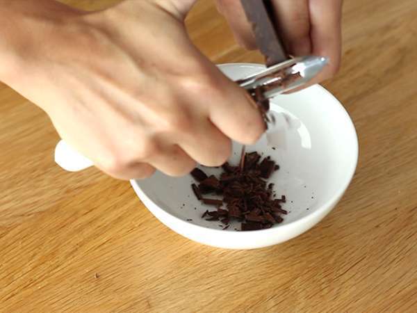 Resep Black Forest dijelaskan secara rinci - Persiapan langkah 14