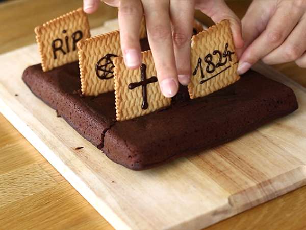 Brownies kuburan untuk Halloween - Persiapan langkah 5