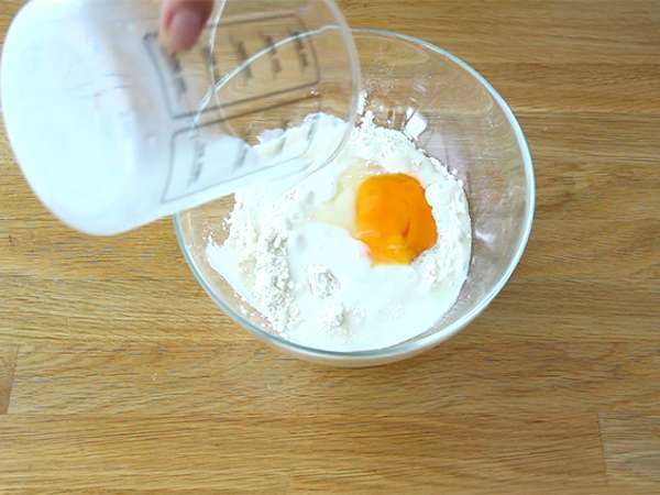 Gorengan bayam yang mudah - Persiapan langkah 1