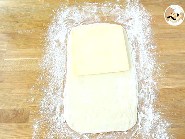 Puff pastry dijelaskan langkah demi langkah - Persiapan langkah 3