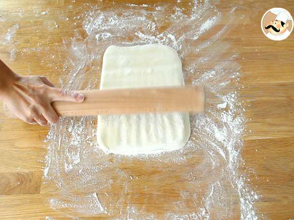 Puff pastry dijelaskan langkah demi langkah - Persiapan langkah 4