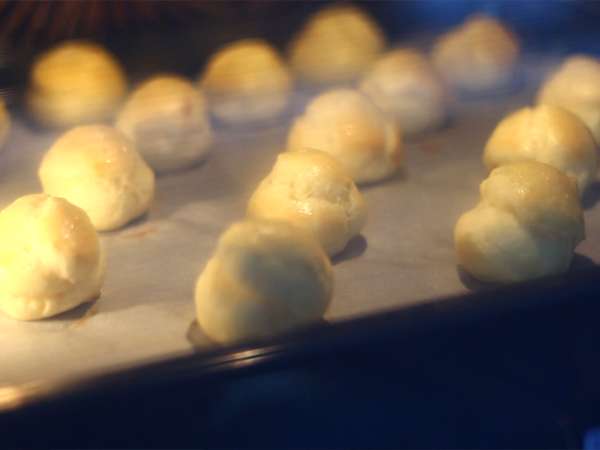 Kue choux dengan foie gras dan bawang bombay - Persiapan langkah 4