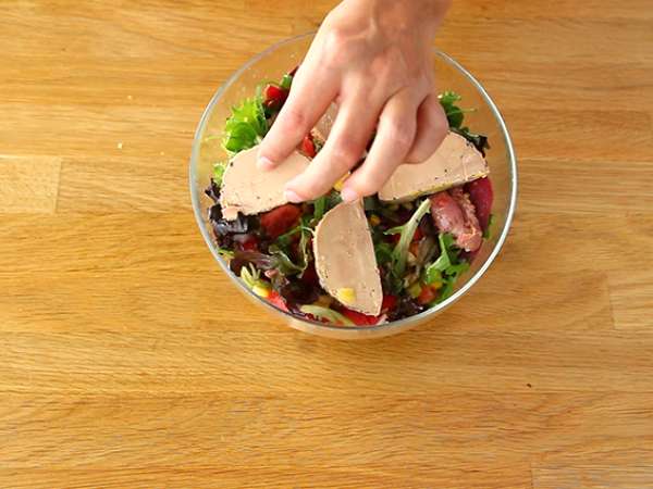 Salad Landaise dengan foie gras (salad Perigord) - Persiapan langkah 4