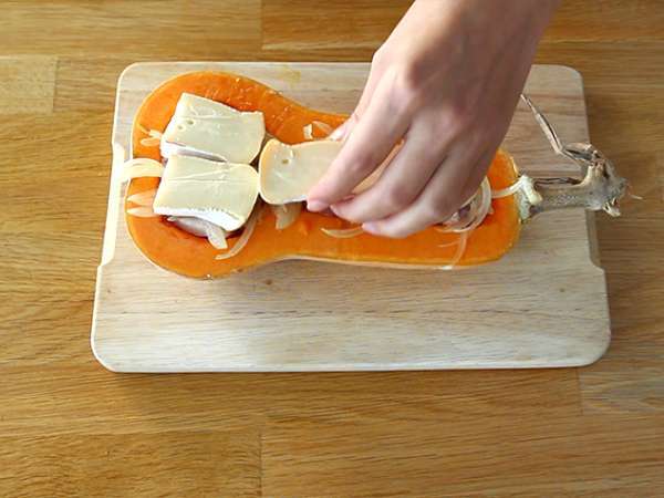 Courgiflette - Gaya tartiflette labu butternut - Persiapan langkah 3