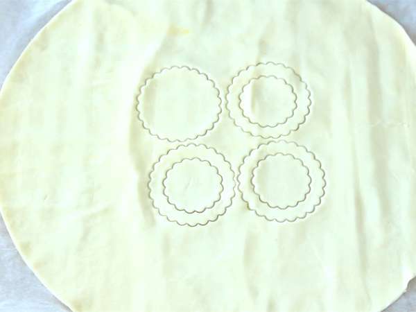 Raspberry dan mascarpone vol au vents - Persiapan langkah 1