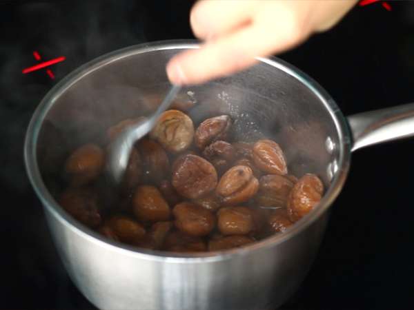 Capon tradisional dengan kastanye - Persiapan langkah 5