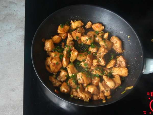 Ayam dengan jahe dan serai - Persiapan langkah 4