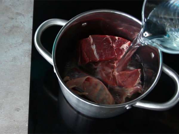 Pot-au-feu, hidangan klasik yang sederhana - Persiapan langkah 1