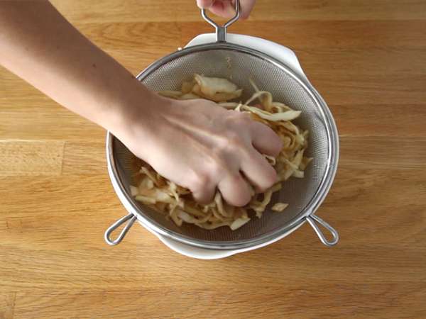 Salad kubis renyah ala Jepang - Persiapan langkah 3