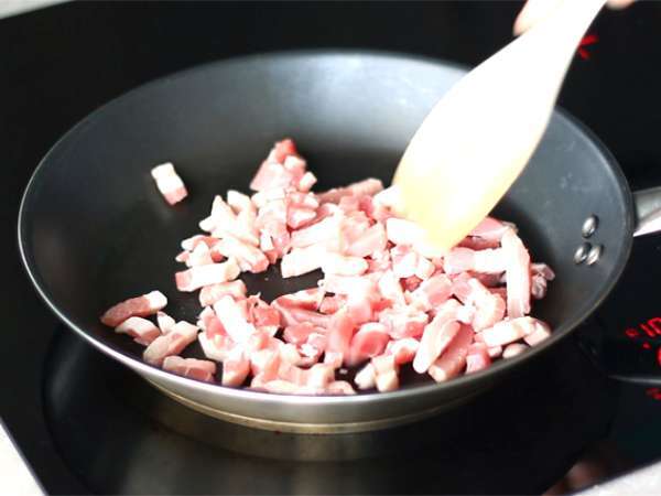 Kubis putih dengan bacon - Persiapan langkah 1