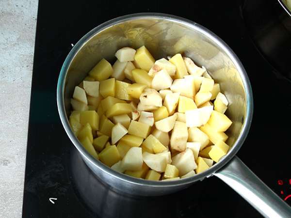 Sup artichoke, kentang, dan bacon Yerusalem - Persiapan langkah 1