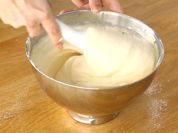 Roti gulung mini stroberi, Macan Merah Muda - Persiapan langkah 2