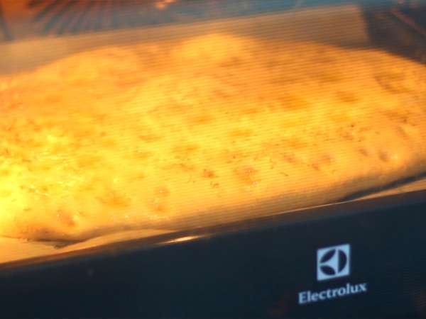 Focaccia, roti Italia dengan rosemary - Persiapan langkah 7