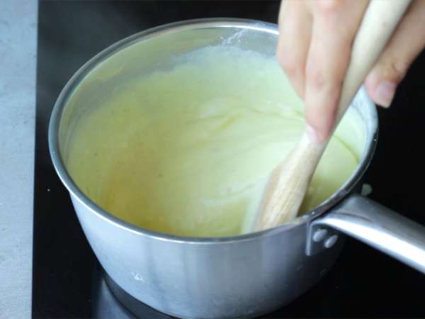 Brioche Cina, diisi dengan puding dan keping cokelat - Persiapan langkah 5