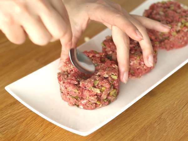Steak daging sapi tartare - Persiapan langkah 4