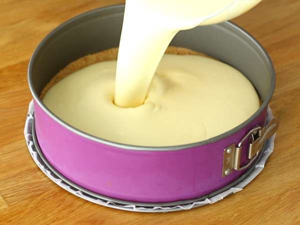 Bavarois raspberry cokelat putih (langkah-langkah dan video) - Persiapan langkah 7