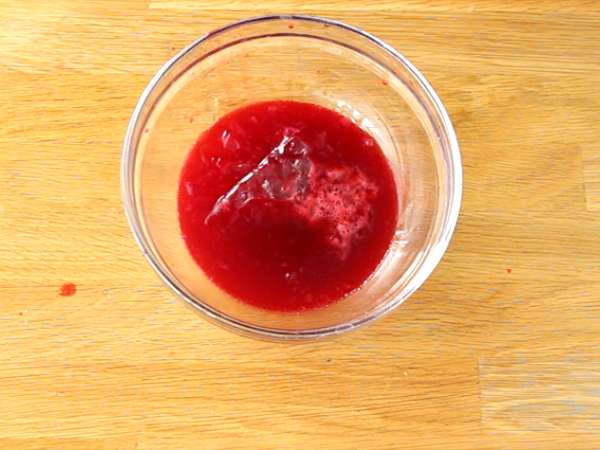 Bavarois raspberry cokelat putih (langkah-langkah dan video) - Persiapan langkah 9