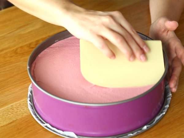 Bavarois raspberry cokelat putih (langkah-langkah dan video) - Persiapan langkah 11