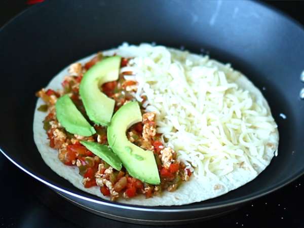 Quesadilla ayam dan alpukat - Persiapan langkah 5
