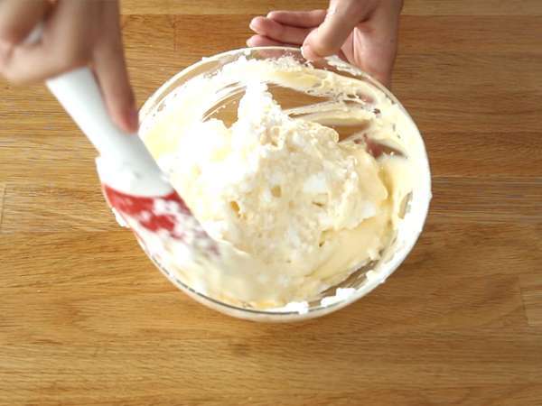 Tiramisu raspberry yang cepat dan mudah - Persiapan langkah 4