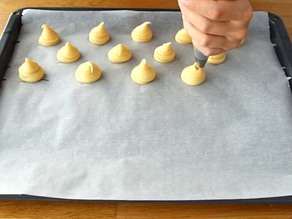 Resep Saint Honoré dijelaskan langkah demi langkah di video - Persiapan langkah 3