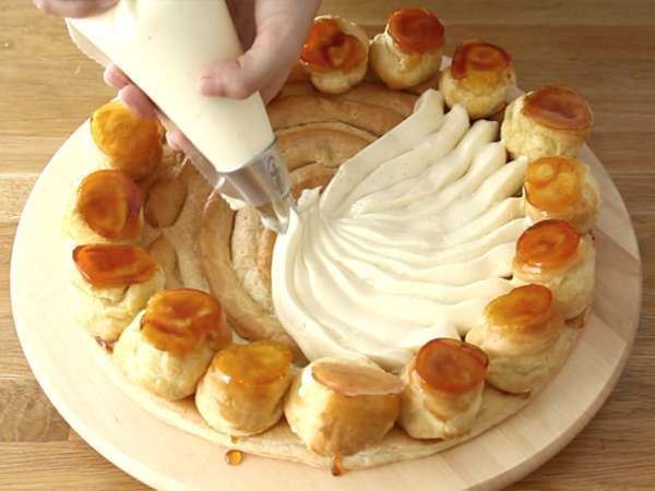 Resep Saint Honoré dijelaskan langkah demi langkah di video - Persiapan langkah 18