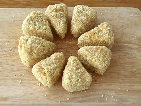 Camembert dilapisi tepung roti, meleleh dan renyah - Persiapan langkah 4