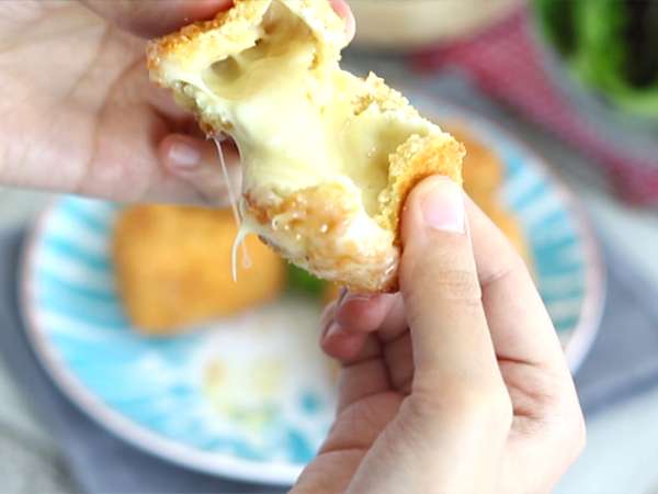 Camembert dilapisi tepung roti, meleleh dan renyah - Persiapan langkah 6