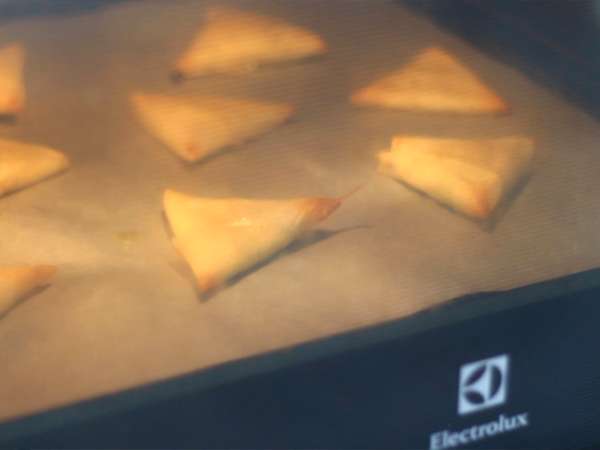 Samosa dengan keju kambing dan madu - Persiapan langkah 6