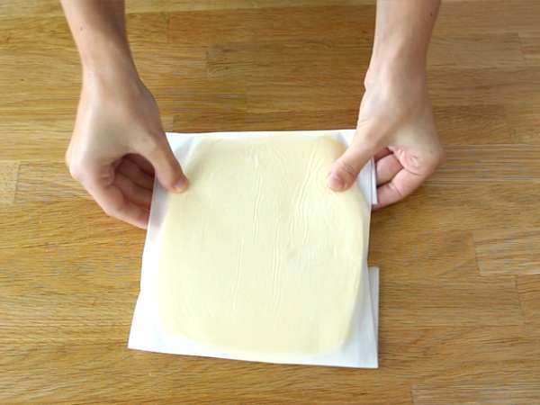 Croissant dijelaskan langkah demi langkah - Persiapan langkah 4