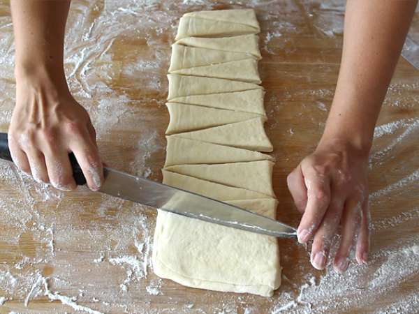 Croissant dijelaskan langkah demi langkah - Persiapan langkah 14