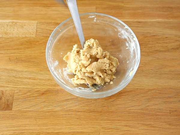 Kue sus dengan krim pistachio dan raspberry - Persiapan langkah 5