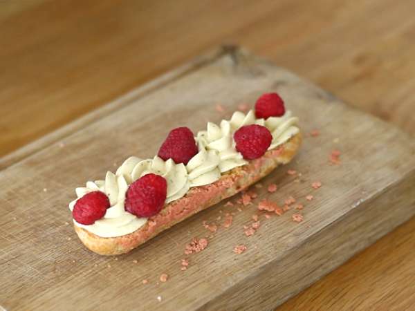 Kue sus dengan krim pistachio dan raspberry - Persiapan langkah 16