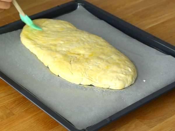 Fougasse dengan bacon dan bawang bombay - Persiapan langkah 7