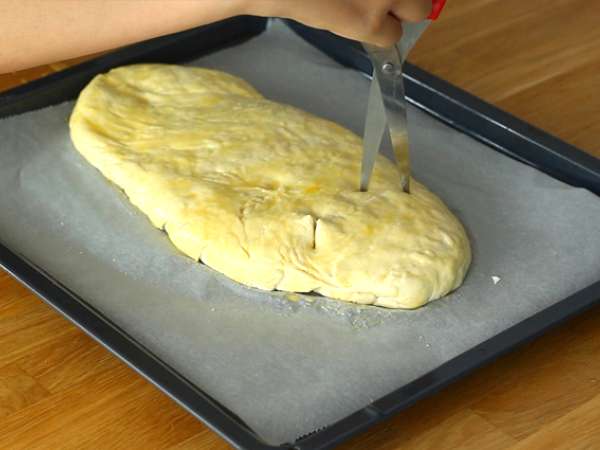 Fougasse dengan bacon dan bawang bombay - Persiapan langkah 8