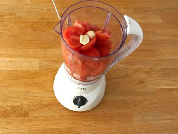 Salmorejo, sup dingin khas Spanyol - Persiapan langkah 1