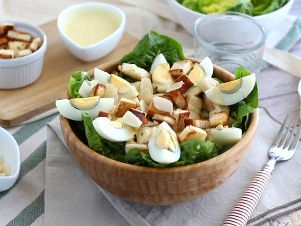 Salad Caesar yang mudah - Persiapan langkah 11
