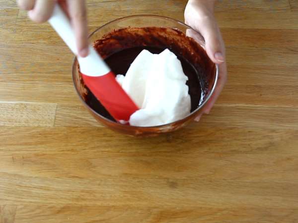 Kue mousse cokelat buatan sendiri - Persiapan langkah 3