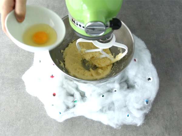 Roti pendek Molang Halloween - Persiapan langkah 1